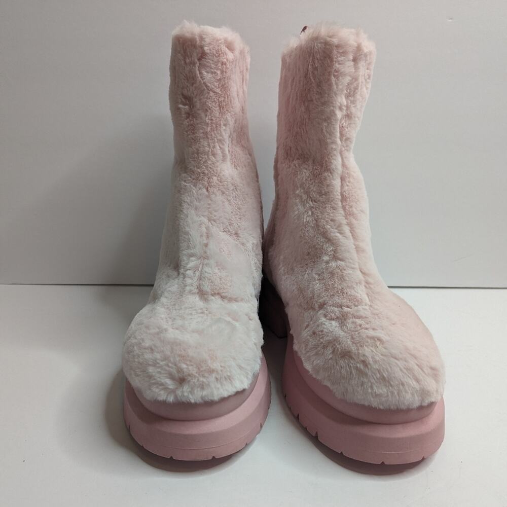 JW Anderson Ecofur Ankle Boots in Pale Pink | Size 40 - Picture 4 of 10